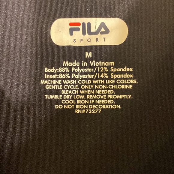 Fila woman’s athletic top size Med. - Picture 5 of 6